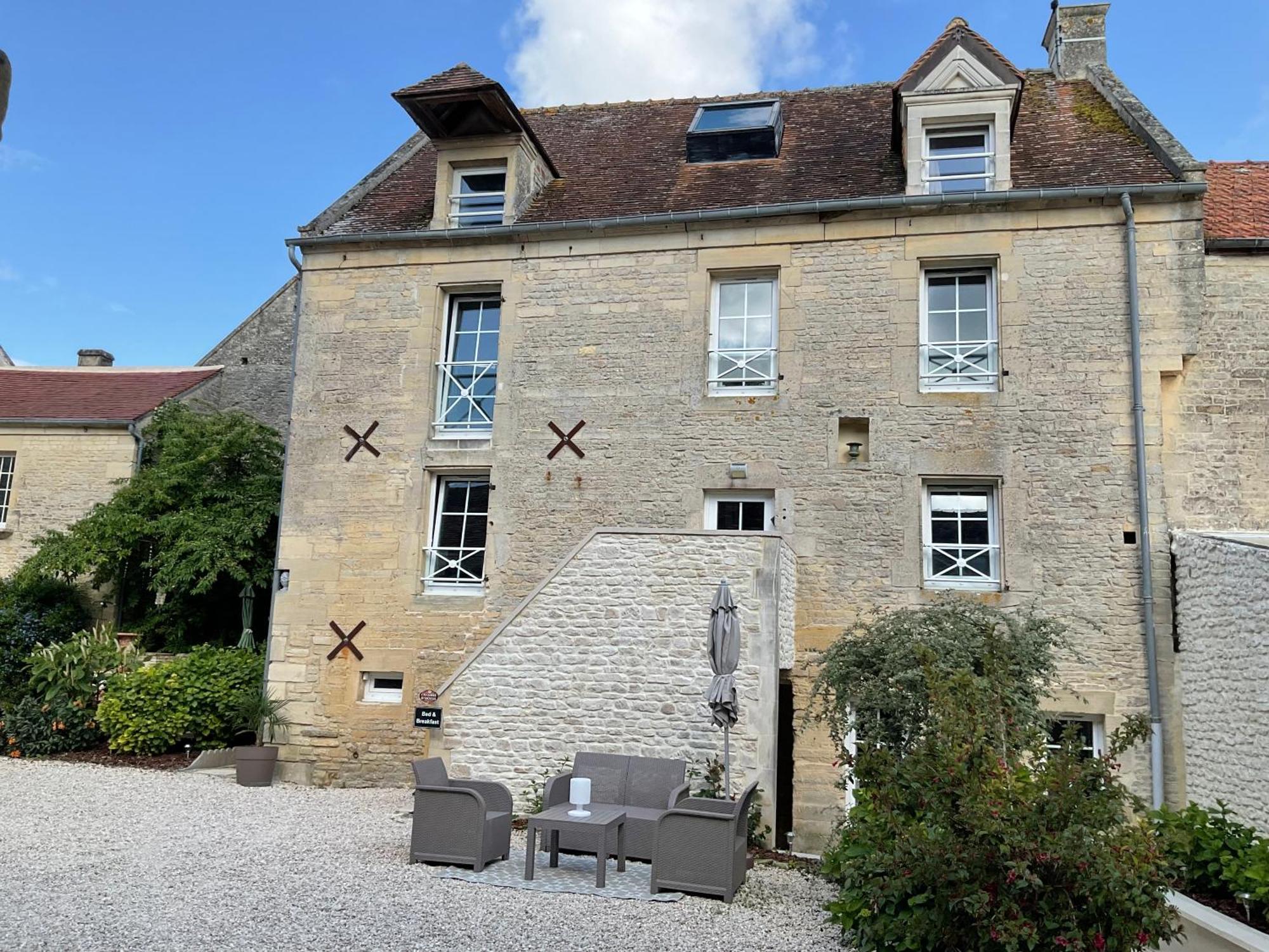 Chambres D'Hotes De L'Ancienne Auberge Thaon Exterior foto